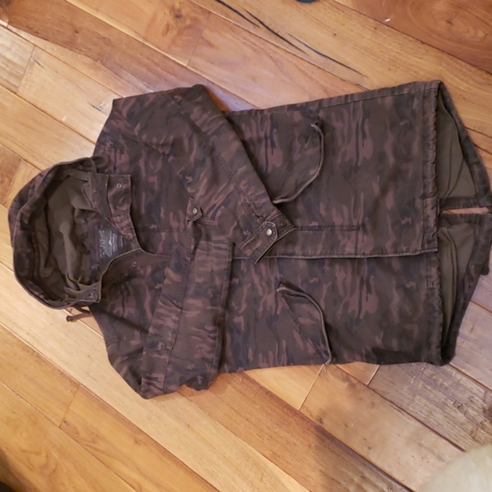 Jack and Jones Camo Jacket. Mens Medium. Womens Large/ Medium